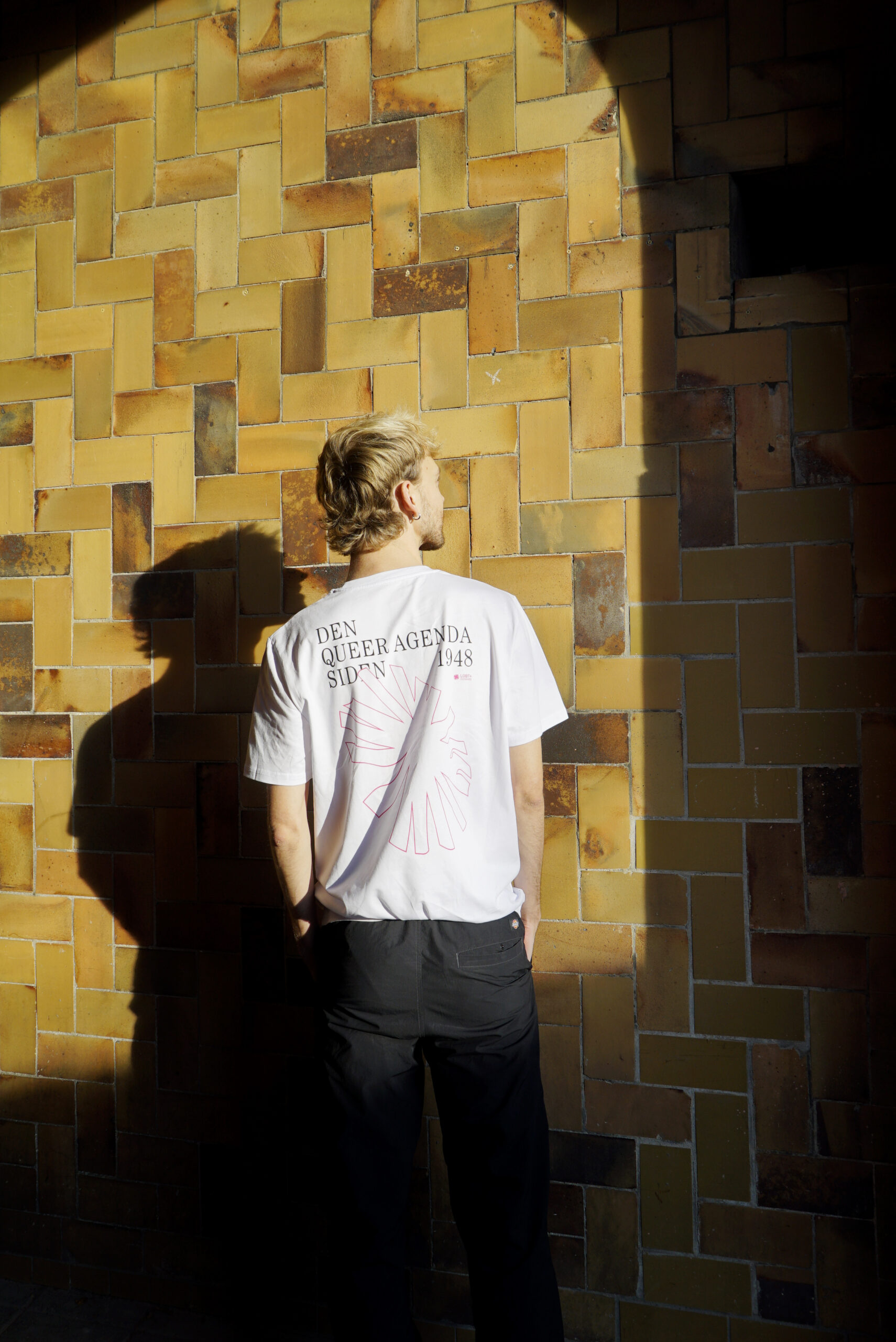 T-Shirt – Queer Agenda