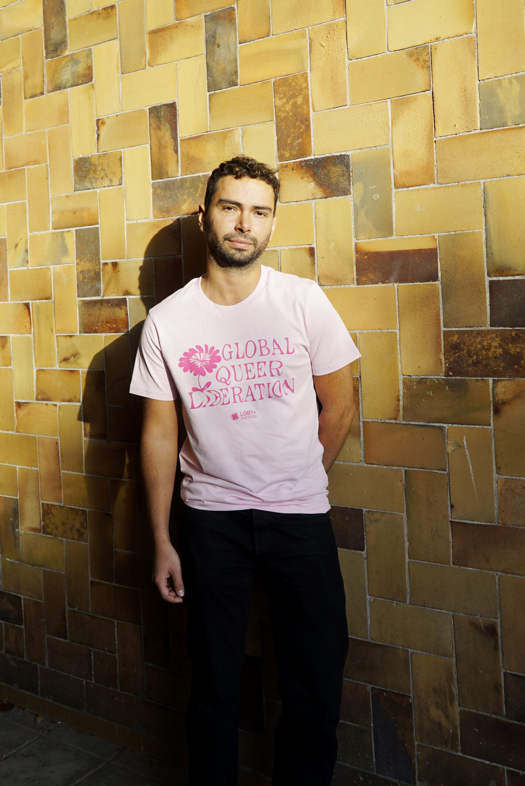 T-Shirt – Global Queer Liberation PINK